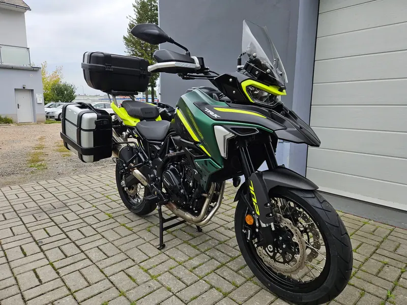 Benelli TRK 702X ABS